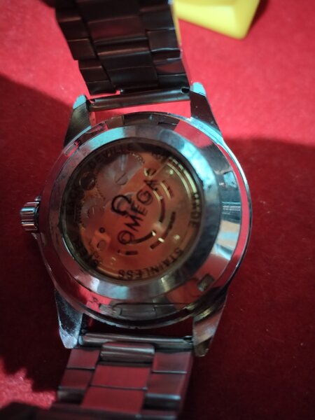 Ceas tip Omega Skeleton